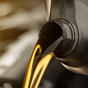 What Motor Oil Should I Use For My Car? | Stroebel Automotive Saginaw